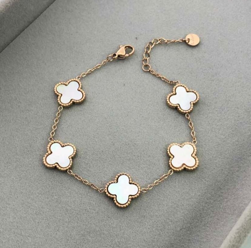 White Clover Chain Bracelet