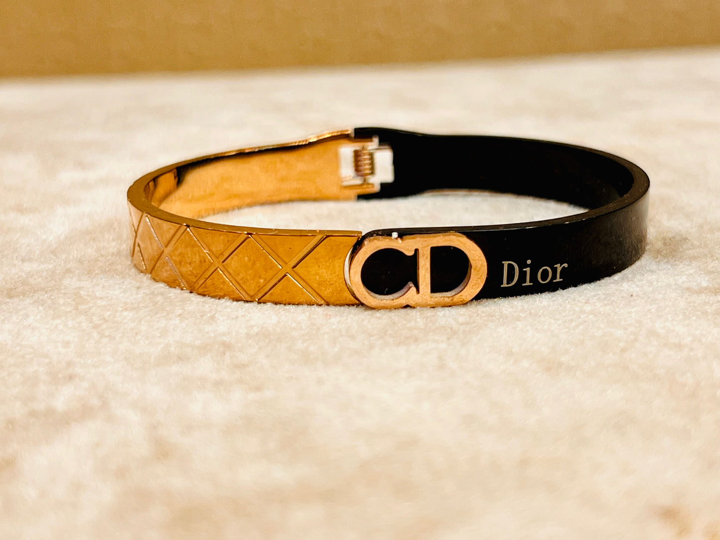 Dual Shade Bracelet