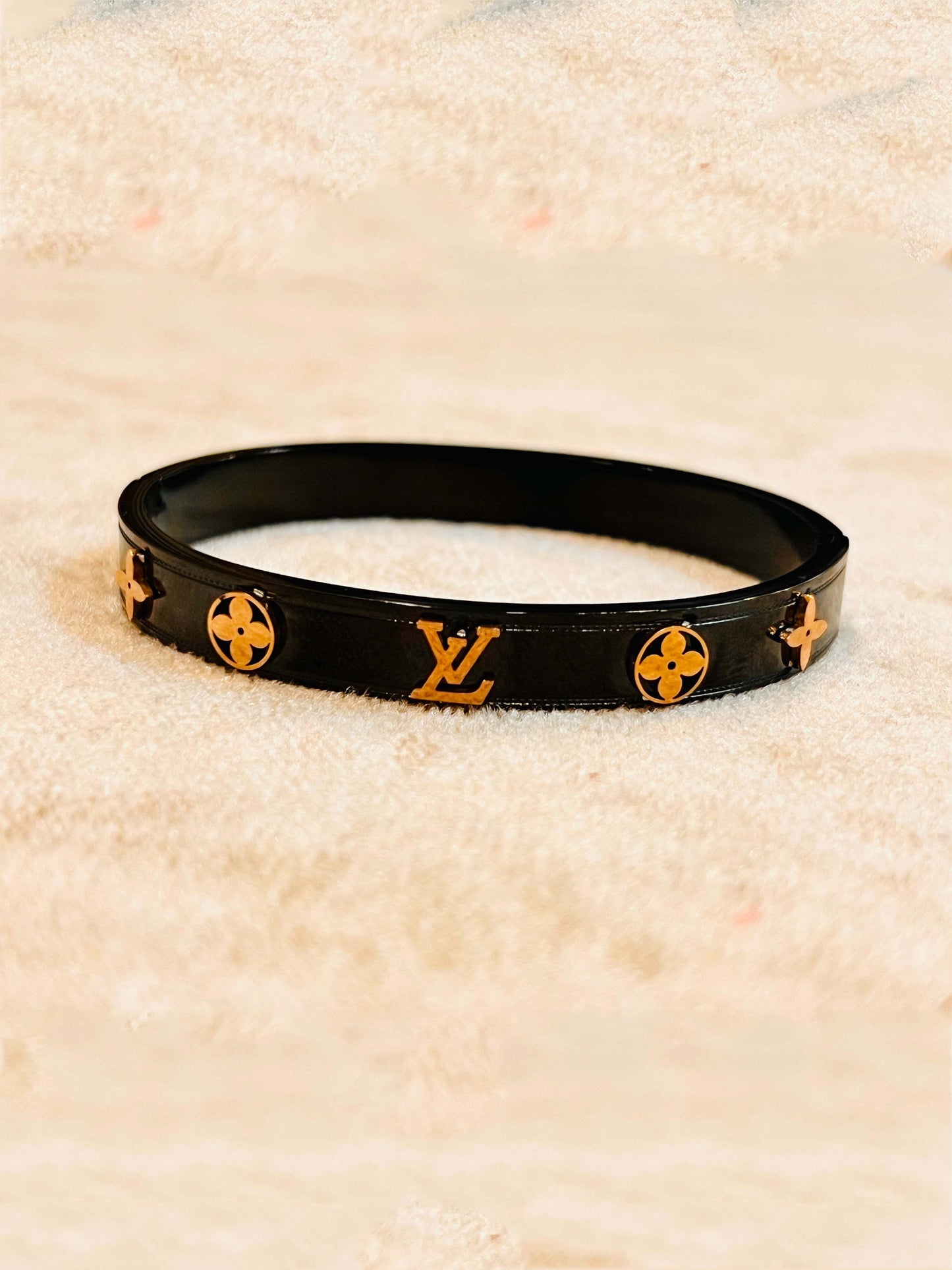 Black Finish bracelet