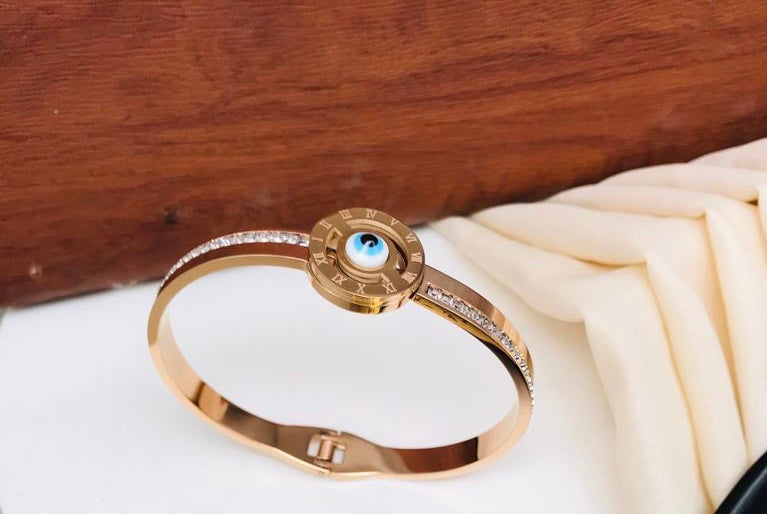 Evil eye Roman Bezel Bracelet