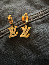 Elegant Dangler stud Earings