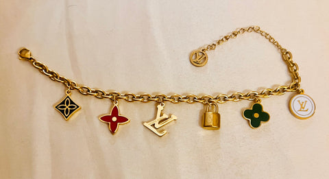 Golden Hanging Chain Bracelet