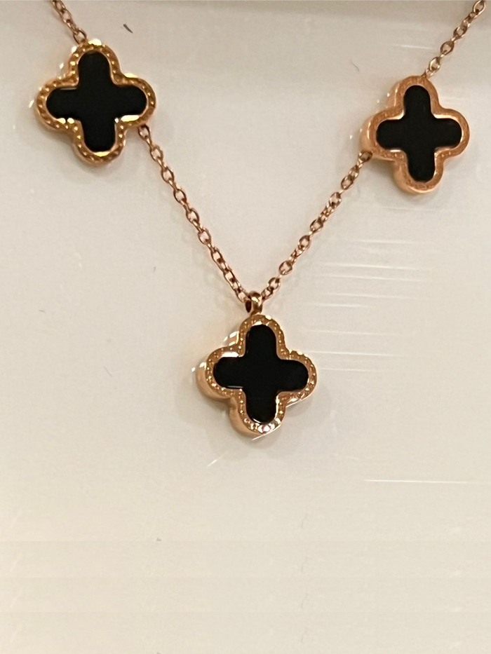 Clover Necklace set