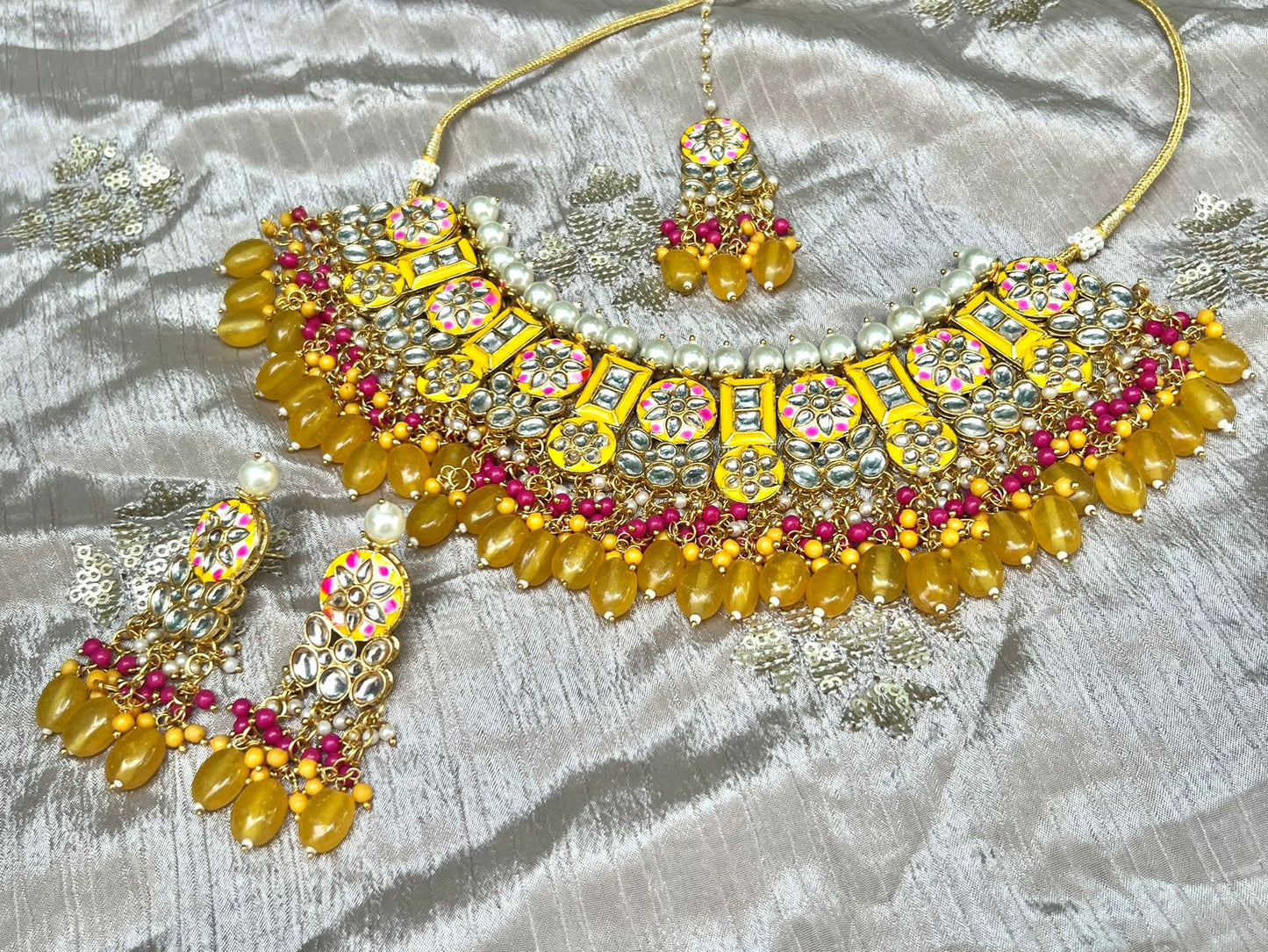Latest Designer Choker Necklace Set for her Jewellery Set